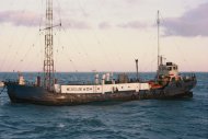 Winter 1973 with the new mast, the one that lasted longer than the poor old lady, 